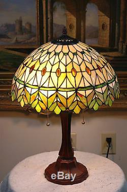 16W yellowithGreen Jeweled Stained Glass Handcrafted Table Desk Lamp, Zinc Base