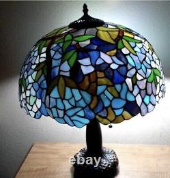 22 Tiffany Style Stained Glass 2-Light Accent Table Lamp