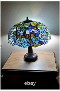 22 Tiffany Style Stained Glass 2-Light Accent Table Lamp