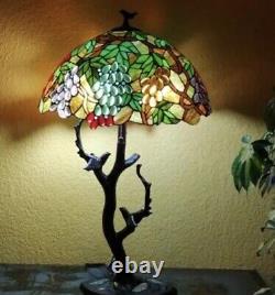 33 Tiffany Style Victorian Vineyard W Birds Stained Glass Heavy Table Lamp