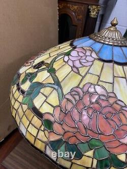 Antique Leaded Glass Chrysanthemum Lamp