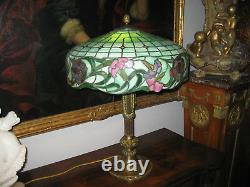 Antique R. Williamson & Co Carnation Stained / Leaded Glass Lamp