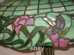 Antique R. Williamson & Co Carnation Stained / Leaded Glass Lamp