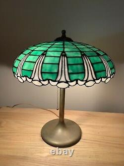 Antique Trumpet Lily Floral Stained Glass Table Lamp