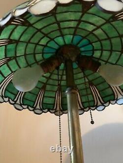 Antique Trumpet Lily Floral Stained Glass Table Lamp