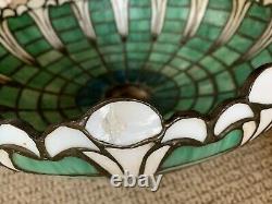 Antique Trumpet Lily Floral Stained Glass Table Lamp