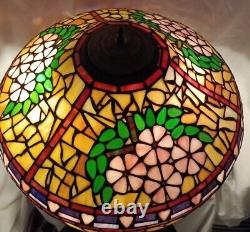 Antique lamp, Stained Glass in the Tiffany Studio Style Tradition