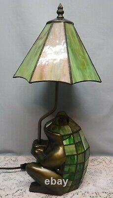 Art Glass Tiffany Style Stained Glass Frog with Umbrella Catalina Lighting NIB