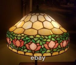 Arts & Crafts, Nouveau Documented Handel/Unique Co. Leaded Stained Slag Glass Lamp