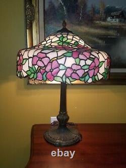 Arts&Crafts, Nouveau Floral Signed Chicago Mosaic Leaded Stained Slag Glass Lamp