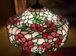 Arts&Crafts, Nouveau Floral Signed Chicago Mosaic Leaded Stained Slag Glass Lamp