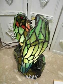 Beautiful Stained Glass Love Birds Lamp 12 Tall