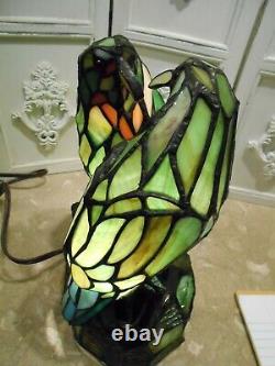 Beautiful Stained Glass Love Birds Lamp 12 Tall