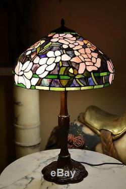 Beautiful Tiffany Style Art Stained Glass Pink Lotus Flower Table Lamp 2 Light