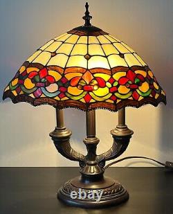 DALE TIFFANY AUTHENTIC RARE STAINED GLASS TABLE LAMP Retired Richardson Series