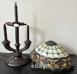 DALE TIFFANY AUTHENTIC RARE STAINED GLASS TABLE LAMP Retired Richardson Series