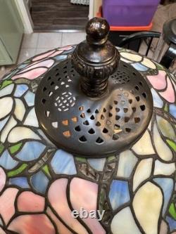 Dale Tiffany LIMITED EDITION Stained Glass LampMAGNOLIA28H x 16WGORGEOUS