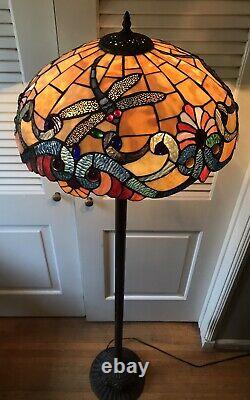 Design Toscano Art Nouveau Tiffany Style Stained Glass Style Floor Lamp