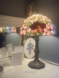 Flower Style Tiffany Table Lamp Stained Glass Desk Light