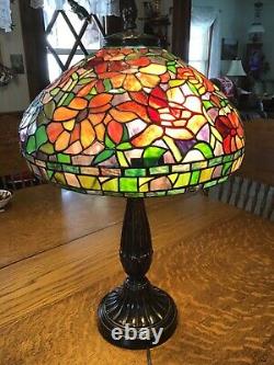 Gorgeous Dale Tiffany Stained Glass Table Lamp 26 Tall