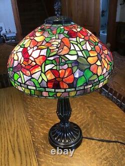 Gorgeous Dale Tiffany Stained Glass Table Lamp 26 Tall