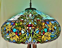 Large Vintage 22 Tiffany Style BERRIES LEAVES Leaded Stained Glass Table Lamp