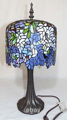 Leaded Glass Tiffany-Style Wisteria Table Lamp Light