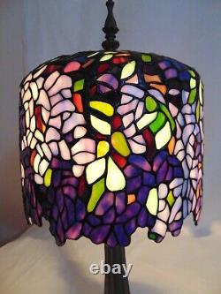 Leaded Glass Tiffany-Style Wisteria Table Lamp Light