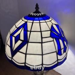 NY Yankees Tiffany Style Stained Glass Table Lamp 20 Tall Vintage 2003 NY Read