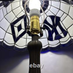 NY Yankees Tiffany Style Stained Glass Table Lamp 20 Tall Vintage 2003 NY Read