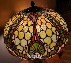 Outstanding Williamson Louis XV Leaded Slag Stained Glass Lamp Duffner Handel