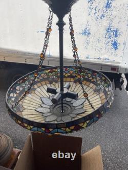 Quoizel Pendant Belle Fleur motif Jewel Tiffany Style Stained Glass Hanging Lamp