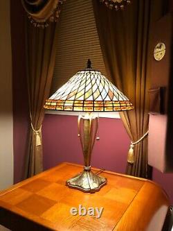 Quoizel Stained Glass Lamp with Double Bulb & Geometric Design VINTAGE RARE-GREAT