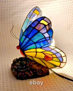 Quoizel Tiffany Style Butterfly Lamp Stained Glass On Bronze Rose Base Art Deco