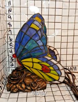 Quoizel Tiffany Style Butterfly Lamp Stained Glass On Bronze Rose Base Art Deco