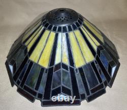 Quoizel Tiffany Style Craftsman Stained Glass Ceiling or Table Lamp Light Shade