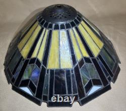 Quoizel Tiffany Style Craftsman Stained Glass Ceiling or Table Lamp Light Shade