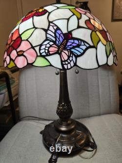 RARE Vintage Butterfly Dale Tiffany Stained Glass Lamp Antique