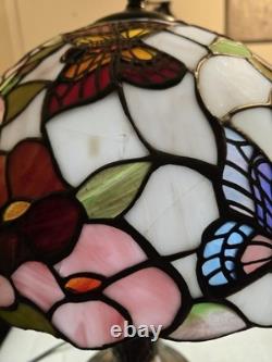 RARE Vintage Butterfly Dale Tiffany Stained Glass Lamp Antique
