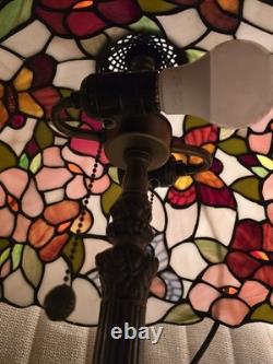 RARE Vintage Butterfly Dale Tiffany Stained Glass Lamp Antique