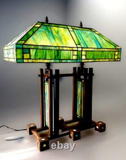 Rare Frank Lloyd Wright Architectural Designed Tiffany Style Stained Glass Lamp