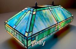 Rare Frank Lloyd Wright Architectural Designed Tiffany Style Stained Glass Lamp