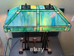 Rare Frank Lloyd Wright Architectural Designed Tiffany Style Stained Glass Lamp