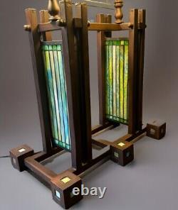 Rare Frank Lloyd Wright Architectural Designed Tiffany Style Stained Glass Lamp