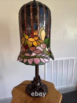 River of Goods Indoor Table Lamp with Stained Glass Hanging Lily Flower Base