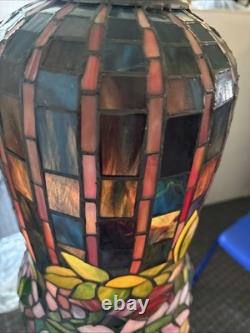 River of Goods Indoor Table Lamp with Stained Glass Hanging Lily Flower Base