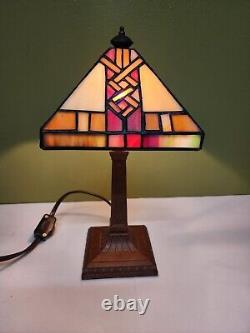 Small Tiffany Style Stained Glass Desk Table Lamp