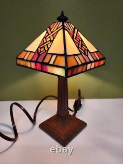 Small Tiffany Style Stained Glass Desk Table Lamp