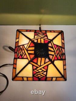 Small Tiffany Style Stained Glass Desk Table Lamp