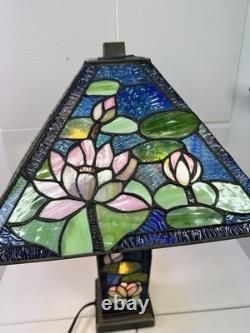 Stained Glass Floral Pattern Table Lamp Triangle Shade Art Multicolor